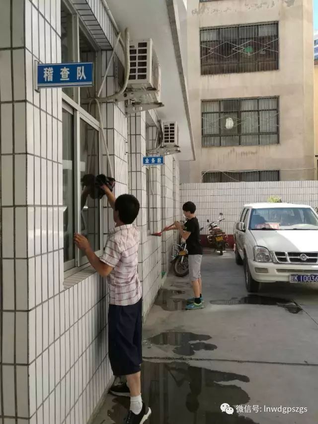 贯彻落实开展全域无垃圾活动推进会精神