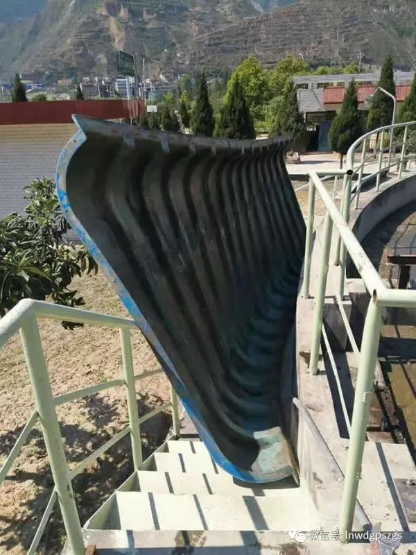 东江污水处理厂更换表曝机设备