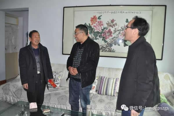 区供排水总公司走访慰问退休职工和离休干部遗属